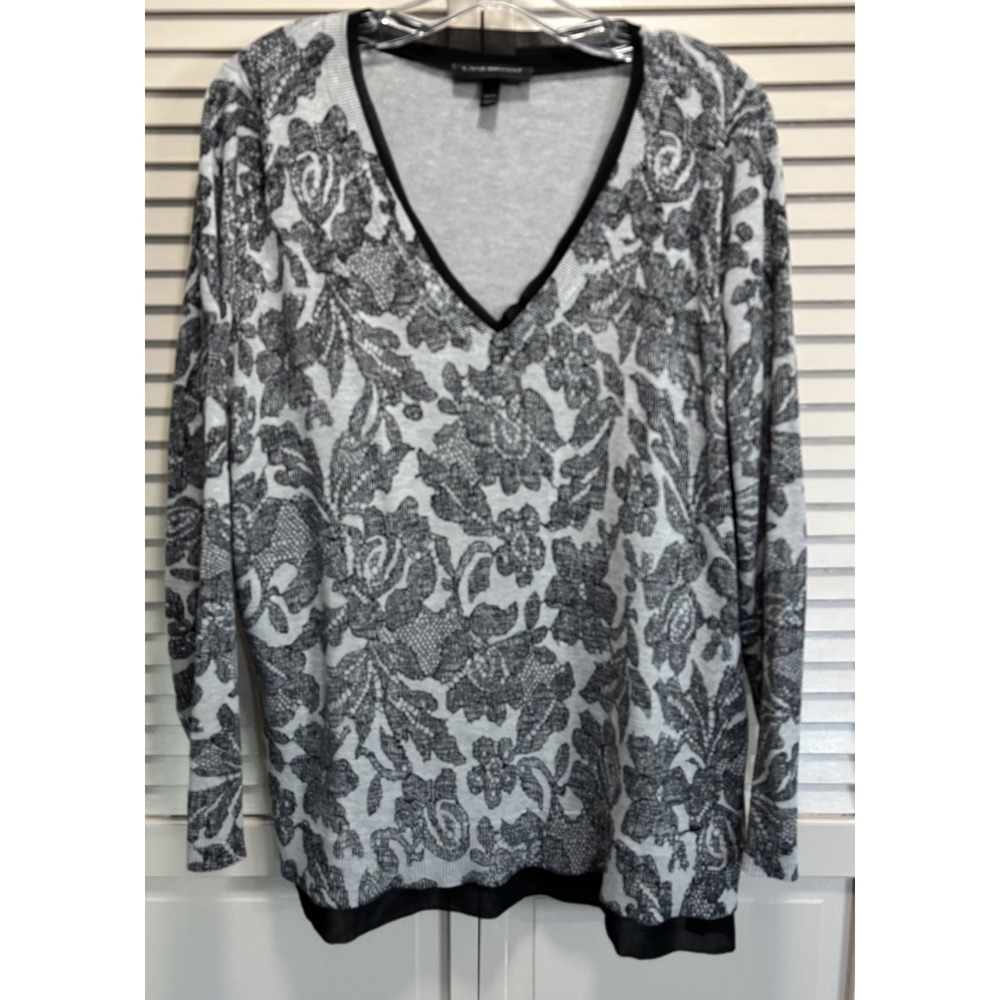 Lane Bryant Floral V Neck Sweater Long Sleeve Chiffon Trim Size 22/24 Soft Gray